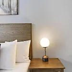 Explore Northside Chicago From Modern Studio Apt