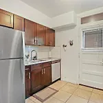 Charming 3Br Chicago Apt In Prime Location