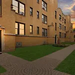 Enchanting 1-Bedroom Lakeview Apartment - Belmont F6