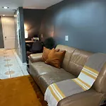 Chicago-Pilsen Boho Apartment With Free Parking - Unit C