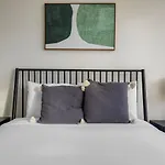 Streeterville 1Br W Lounge Terrace N Navy Pier Chi-1000