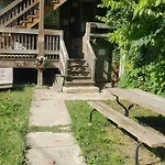 Historical Pullman - Fully Furnished Apartment