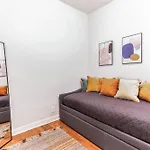 Comfortable Condo In The Heart Of Bronzeville Condo