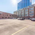 Mccormick Place 2Br-2Ba With Optional Parking,Patio,Gym For 6 Guests