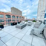 Mccormick Place 2Br-2Ba With Optional Parking,Patio,Gym For 6 Guests