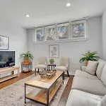 Spacious Bucktown Sanctuary