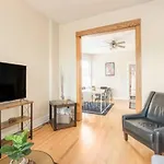 The Roscoe Village Guesthouse