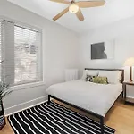 Modern & Fully Furnished 1Br Apartment - Oakdale 3S