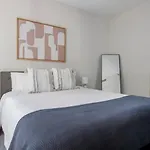 River North 1Br W Coffee Shop Gym Nr Lake Chi-972
