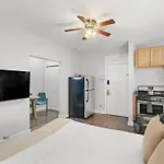 Trendy Studio Apartment In Chicago - Kenwood 103 & 303 Rep