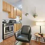Trendy Studio Apartment In Chicago - Kenwood 103 & 303 Rep
