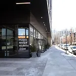River North 1Br Nr L Stop Riverwalk Loop Chi-1037