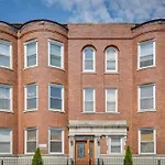 Chicago Condo Laptop Workspace, 6 Mi To Downtown!