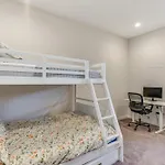 Luxe And Modern Chicago Condo - 7 Mi To Downtown!