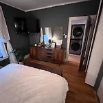 Lakeside Loft - Historic Chicago Condo