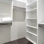 Landing At Logan Apartments - Studio In Logan Square