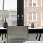 Landing At Logan Apartments - Studio In Logan Square