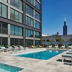 W Loop Studio W Gym Pool Coworking Nr Uic Chi-396