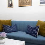 Duplex Chic River North Retreat