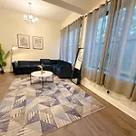 Mccormick 420 Friendly 2Br With Optional Parking For Up To 6 People