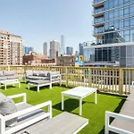 Beautifully Remodeled Second Floor Flat In River North With Private Rooftop - 2S