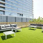 Beautifully Remodeled Second Floor Flat In River North With Private Rooftop - 2S