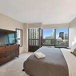 2Bd River North Condo With Million Dollar Views! Condo
