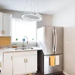 Cute Apartment 2 Bedrooms - 12 Min From Downtown Chicagi