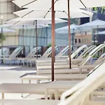 Doubletree By Hilton Chicago Magnificent Mile