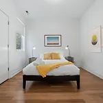 4-Bedroom Luxury Home With Rooftop & Skyline Views