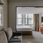 Club Quarters Hotel Wacker At Michigan, Chicago