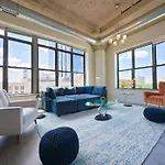 Mccormick Place Luxurious And Spacious 3Br-2Ba In Downtown Chicago With Optional Parking For 10 Guests