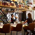 Arlo Chicago