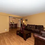 Luxurious Condo In Top Rated Neighborhood