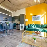 Mccormick Place With City View 2Br-2Ba For 8 Guests - Optional Parking & Gym Access