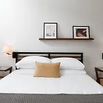Ukrainian Village 3Br Apartment