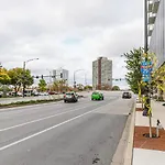 Blueground Medical District 3Bd Apartment Chi-1112