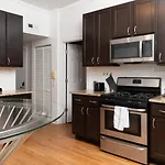 Flexhome Ukrainian Village 2Br D4