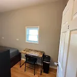 Wonderful Room Close To Downtown Chicago - Free Parking
