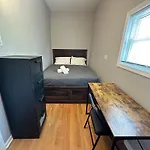 Wonderful Room Close To Downtown Chicago - Free Parking