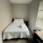 Wonderful Room Close To Downtown Chicago - Free Parking