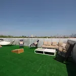 Large 4-Bedroom Upscale Apartment W Rooftop