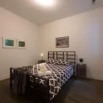 Large 4-Bedroom Upscale Apartment W Rooftop
