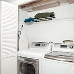 Modern & Spacious Stay In Historic Bronzeville