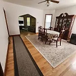 Chic Urban Gem In Logan Square