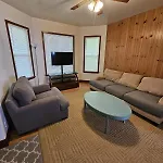 Chic Urban Gem In Logan Square