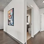 Fulbrix Bright Designer Apartments With West Loop Views