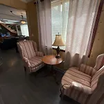 Charming Home In Portage Park