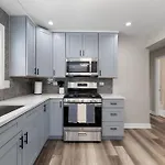 Spacious Apartment In Chicago