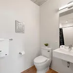Lux 3 Bed 3 Bath High Rise With Gym & Amenities